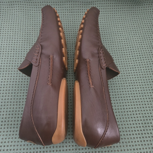 Gucci Brown Leather Slip-On Loafers main image 12